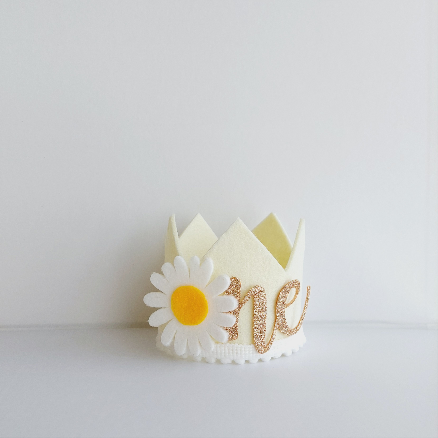 Sweet daisy yellow and white one two birthday crown hat