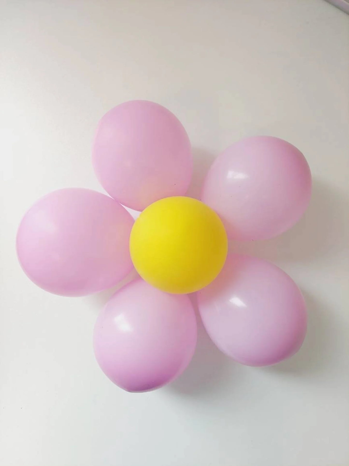 Peppa pig birthday flowers balloon bouquet